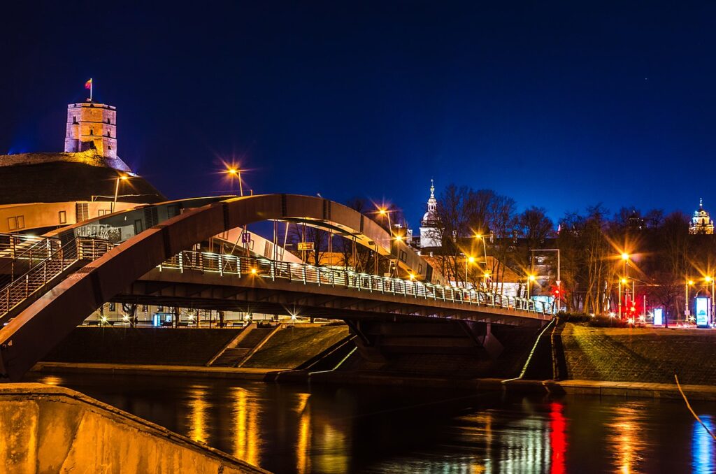 Mindaugo Tiltas Vilnius at night